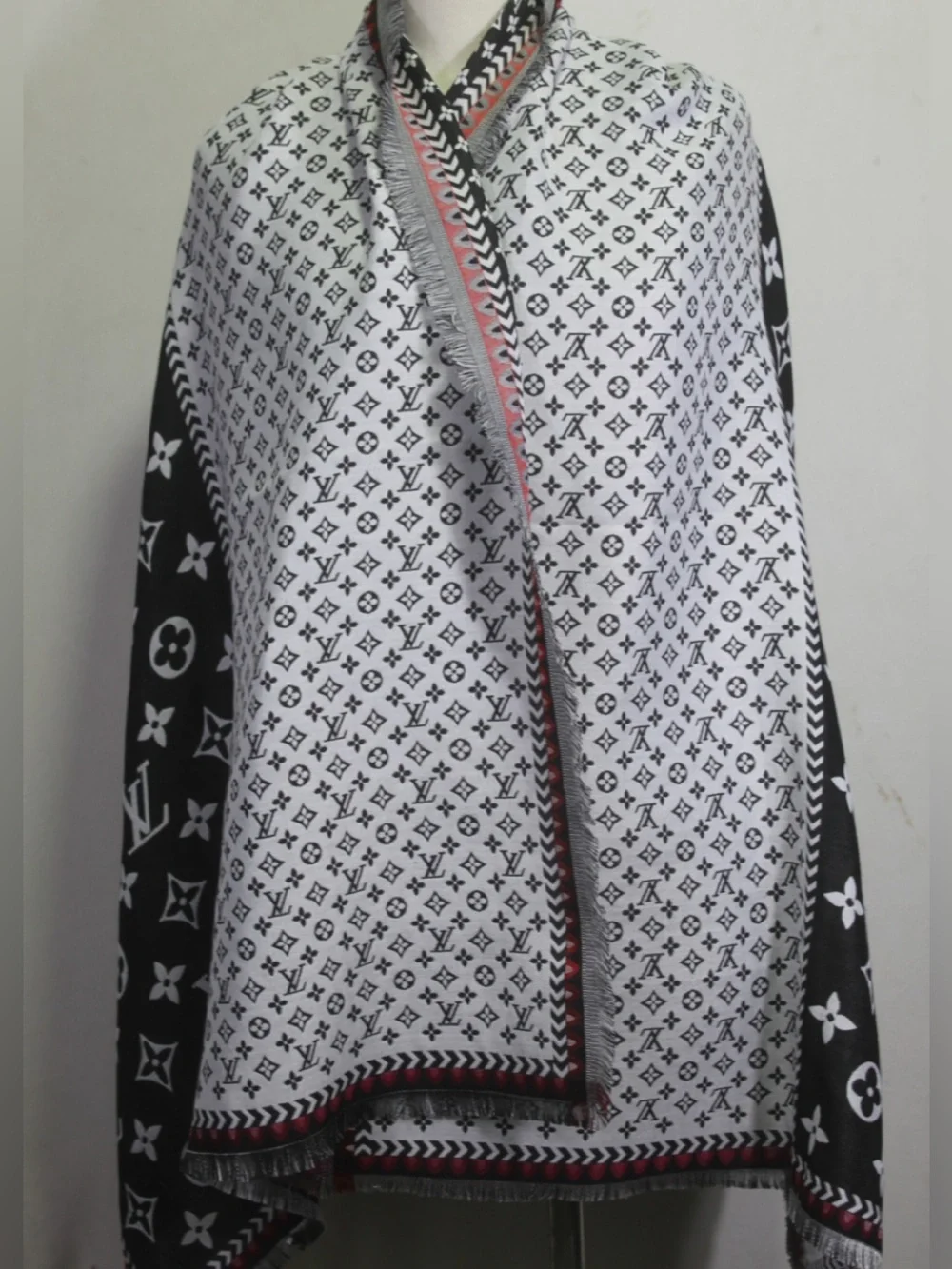 Louis Vuitton authentic louis
